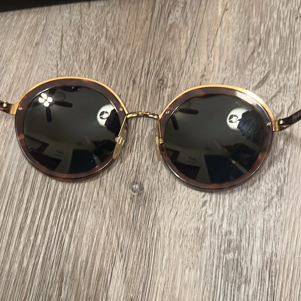 SOLD-SOLD EUC Prada sunglasses - Picture 8 of 8